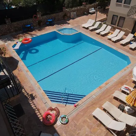 Poppy Aparthotel 2*