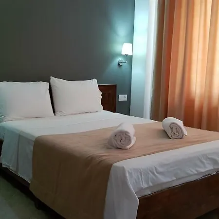 Poppy Hotel apartamentowy 2*